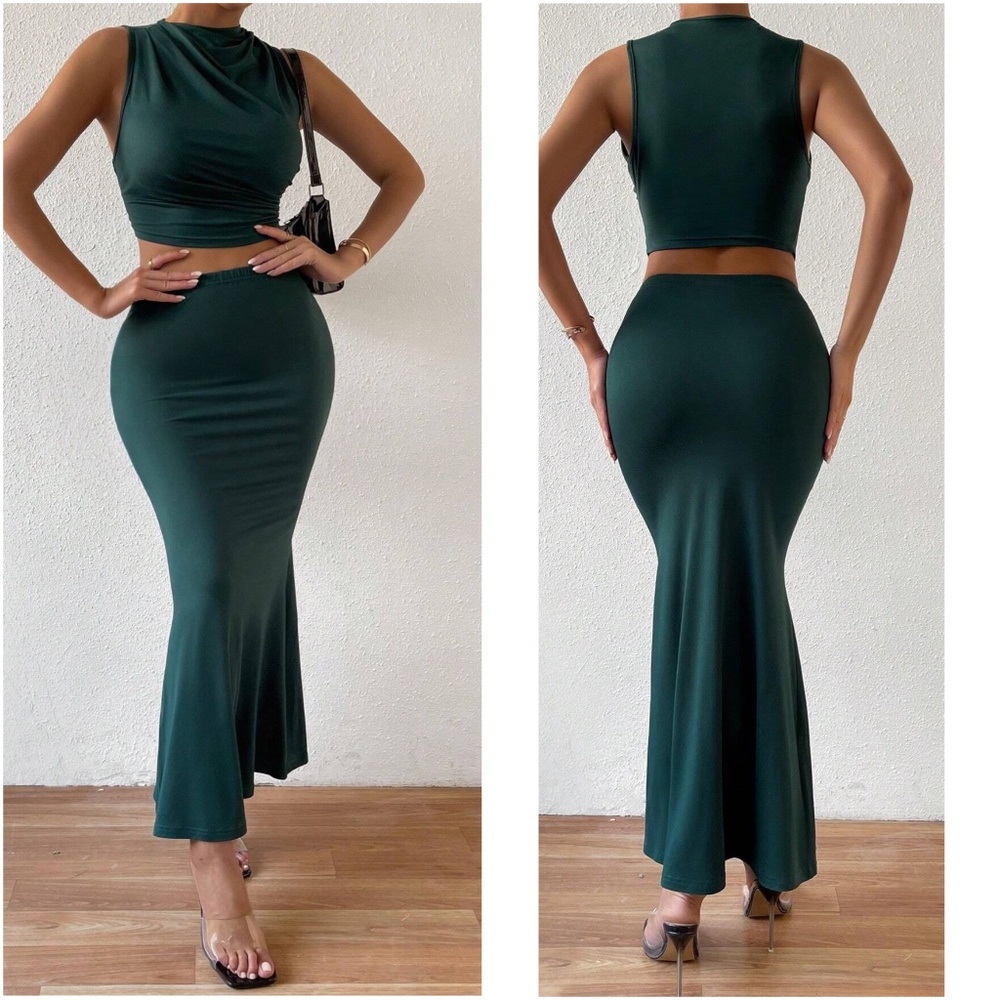 Luxe Green Cropped Top Maxi Skirt Set - Picture 3 of 3